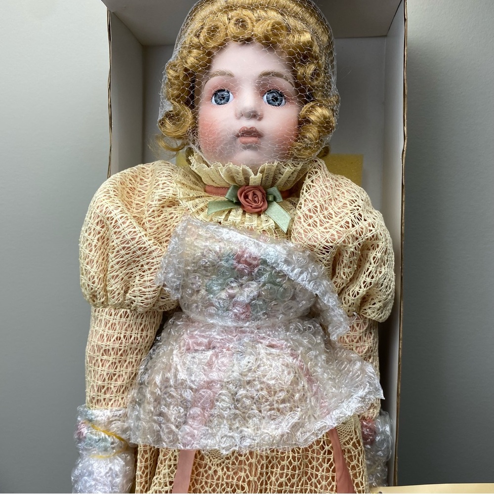Porcelain Doll, Maria Rosa